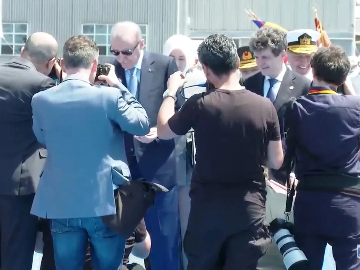 Nicușor Dan, alături de Recep Erdogan, la ceremonia pentru intrarea în serviciu a corvetei fabricate în Turcia