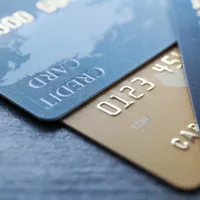 Ce a pățit un bărbat după ce a scos banii de pe card? A fost lăsat pe un câmp - Foto: Profimedia / imagine rol ilustrativ