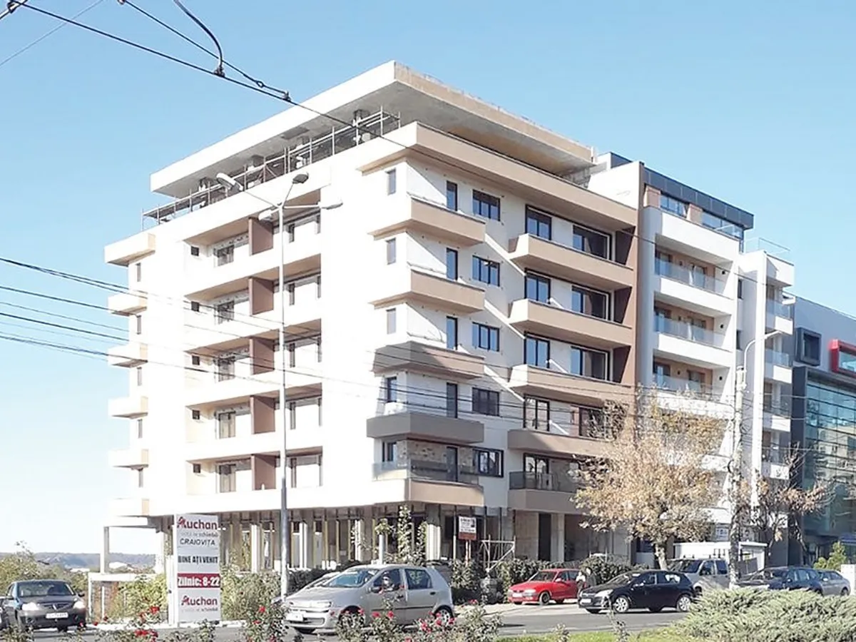 Unul din blocurile construite cu bani de peste ocean
