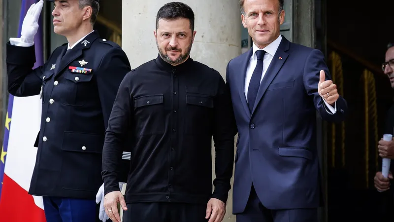 Zelenski, la Paris, la întrunirea Coaliției Voinței prezidată de Macron - Foto: Profimedia Images