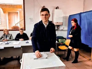 Victor Negrescu, președintele interimar al PSD. Este un europarlamentar și are doar 39 de ani: FOTO - Facebook(imagine cu rol ilustrativ)