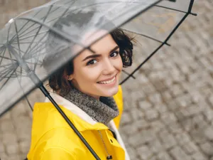 Cum te îmbraci de 1 marite în Capitală și în țară. Avertizările meteorologilor - Foto: Freepik