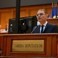 Luca Nicuelscu, premierul României - Foto: Profimedia Images