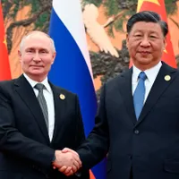 Putin a mers cu „valiza apocalipsei” în China să se întâlnească cu Xi - Foto: Profimedia images