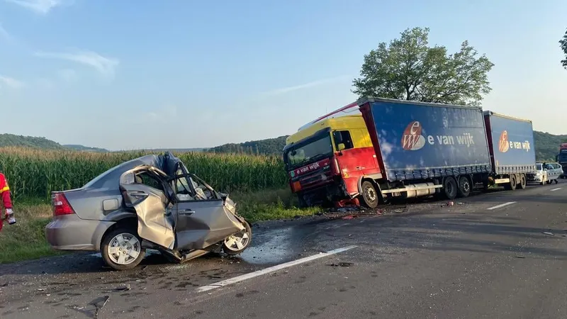 Statistică IGPR: Numărul persoanelor decedate în accidente rutiere a scăzut cu 31% în zece ani. / Foto: Romania24, Facebook