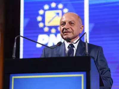 Cîrstoiu îl atacă pe Nicușor Dan pe tema clădirilor cu risc seismic din București: „Vor cădea” - Foto: INQUAM Photos/ George Călin/ Imagine cu caracter ilustrativ