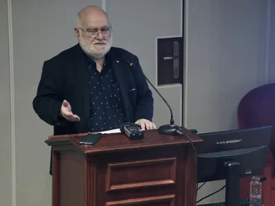 Ce salariu are Alfred Bulai, profesorul de la SNSPA acuzat de zeci de studente că le-ar fi hărțuit - Foto: Inquam Photos / Malina Norocea (rol ilustrativ)