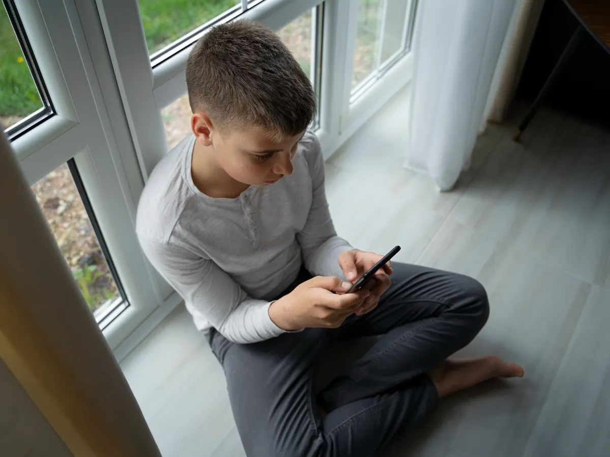 Copiii folosesc rețelele de socializare încă de la 5 ani. Câte ore petrec cei mici pe internet pe zi - Foto: Freepik (Imagine cu rol ilustrativ)