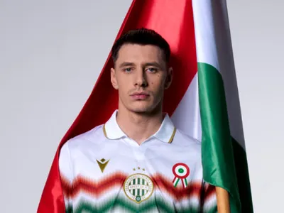 Inclus de Mircea Lucescu pe lista pentru meciul cu Turcia, a apărut cu un drapel uriaș al Ungariei în mână