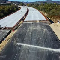 VIDEO Catastrofă evitată pe Autostrada Sibiu - Pitești. 32 de km deschiși cu un an în avans - Foto: Pro Infrastructura