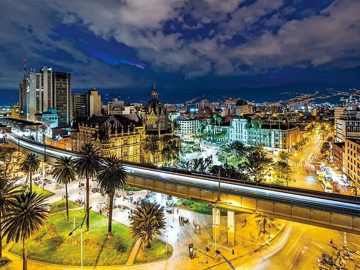 Centrul orașului Medellín