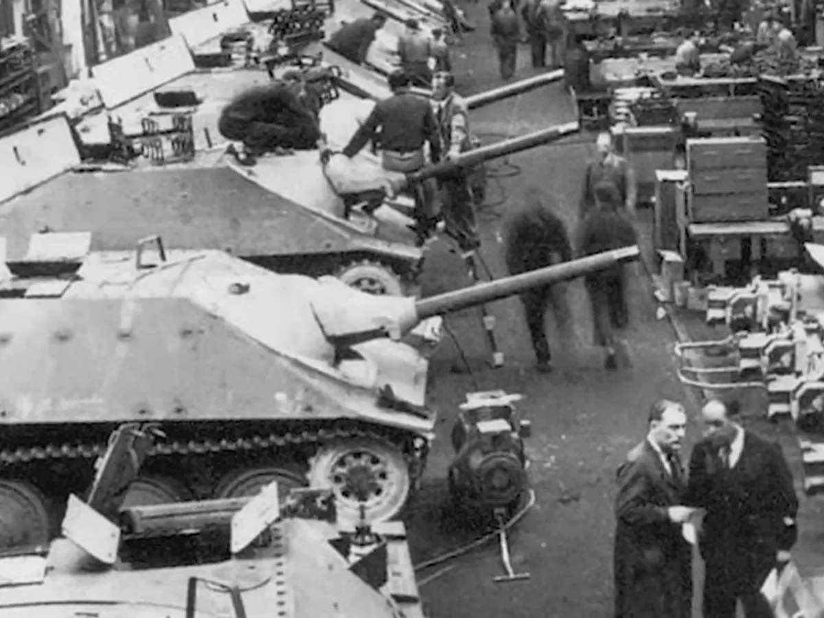 Povestea primului distrugător de tancuri românesc - Foto: captură video