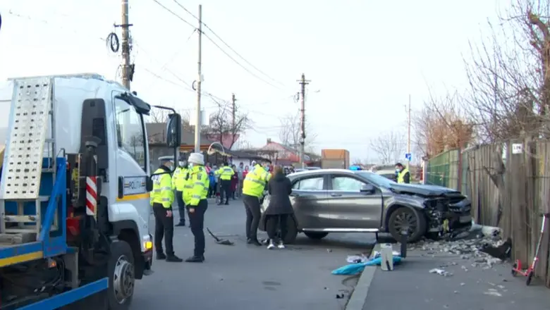 Imagine de la locul accidentului în care au murit cele două fete/FOTO: Digi24