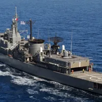 Grecia vrea să cumpere fregate noi. SUA fac concurență Franței. / Foto: navalpost.com