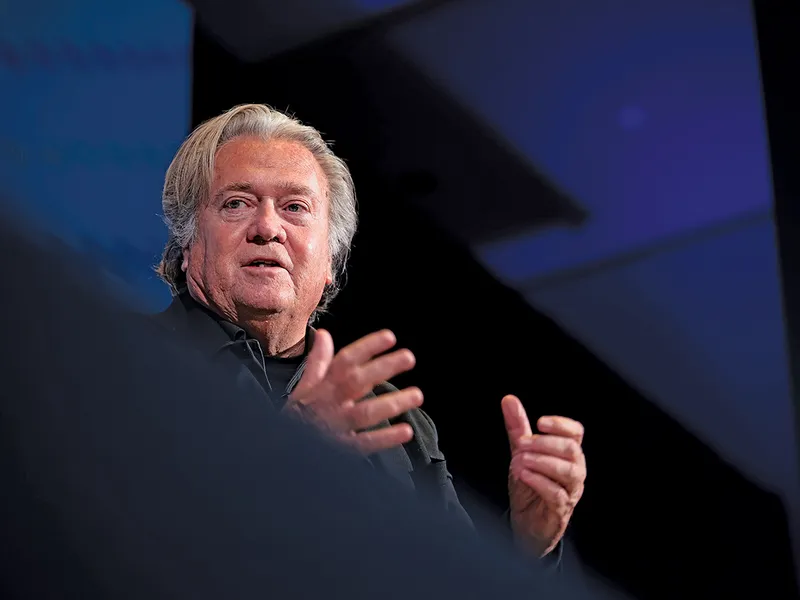Steve Bannon consideră că există o cerere pentru locuri de muncă în industria manufacturieră.