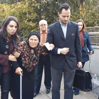 DISPERARE Ana Maria Pătru a dus-o pe bunica sa de 90 de ani să dea declarații în  apărarea sa la DNA