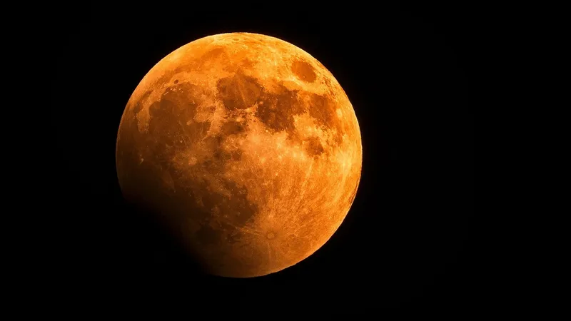 Craterele de pe Lună pot conține o comoară - Foto: Pexels (cu rol ilustrativ)