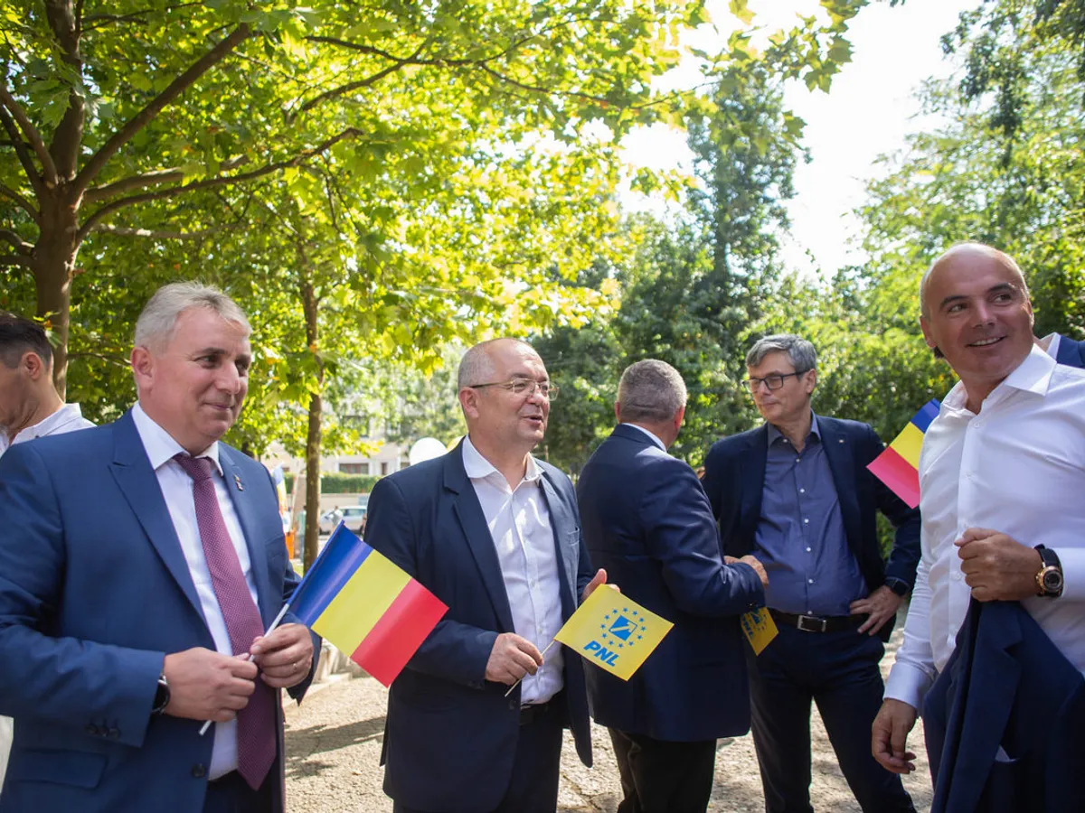 Ce nume grele din PNL se vor ocupa de campania pentru Alegerile Europarlamentare 2024 - Foto: INQUAM PHOTOS / Ilona Andrei