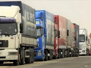 Carantina la intrarea în România pentru şoferii de camion vaccinaţi sau testaţi, eliminată. / Foto: observatornews.ro