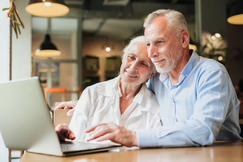 Pensionari pot munci la pensie - Foto: Freepik