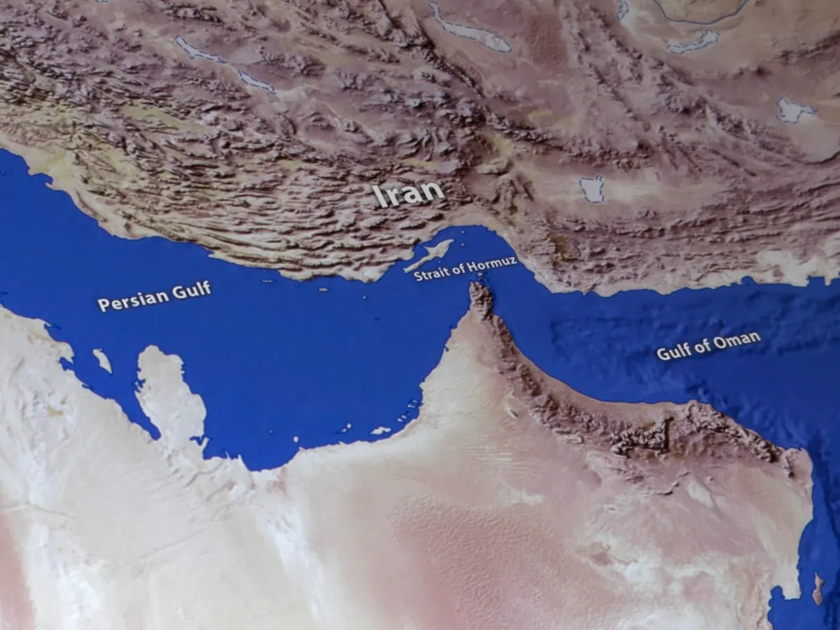 Strâmtoarea Ormuz, o rută maritimă vitală pentru transporturile globale de petrol - Foto: Profimedia Images