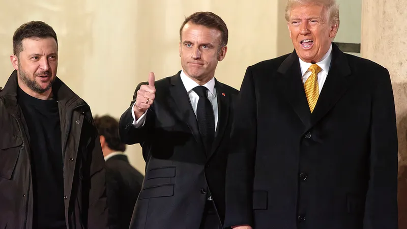 La Paris, Donald Trump, Volodimir Zelenski și Emmanuel Macron au discutat despre condițiile păcii - Foto: Profimedia Images