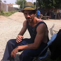Toma Cuzin, în timpul filmărilor pentru Las Fierbinți