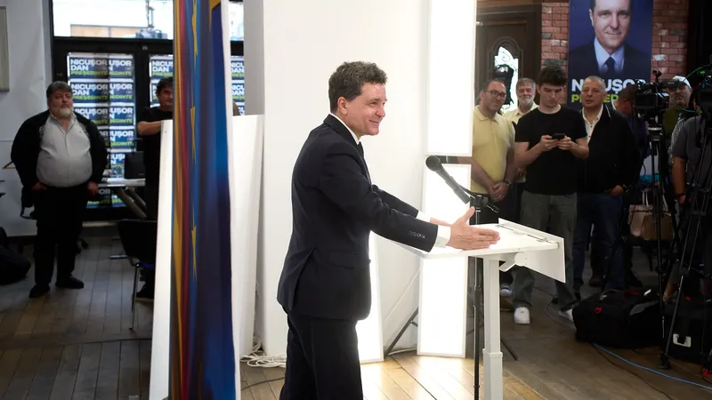 Nicușor Dan, după explozia euro: „Nu orice se întâmplă în România e rezultatul unei conspirații” - FOTO: Profimedia (imagine cu rol ilustrativ)