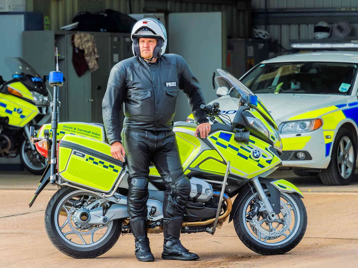 Motocicletă BMW de poliție în UK. / Foto: bikesafe.co.uk