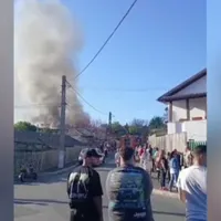 Trei case au ars după ce un incendiu puternic a izbucnit. De la ce a pornit vâlvătaia? - Foto: Arhiva (imagine cu rol ilustrativ)