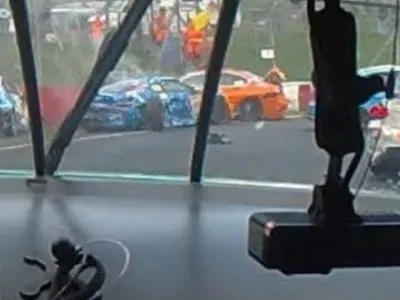 Accident grav: un mort și 6 răniți. VIDEO Singurele imagini din momentul tragediei