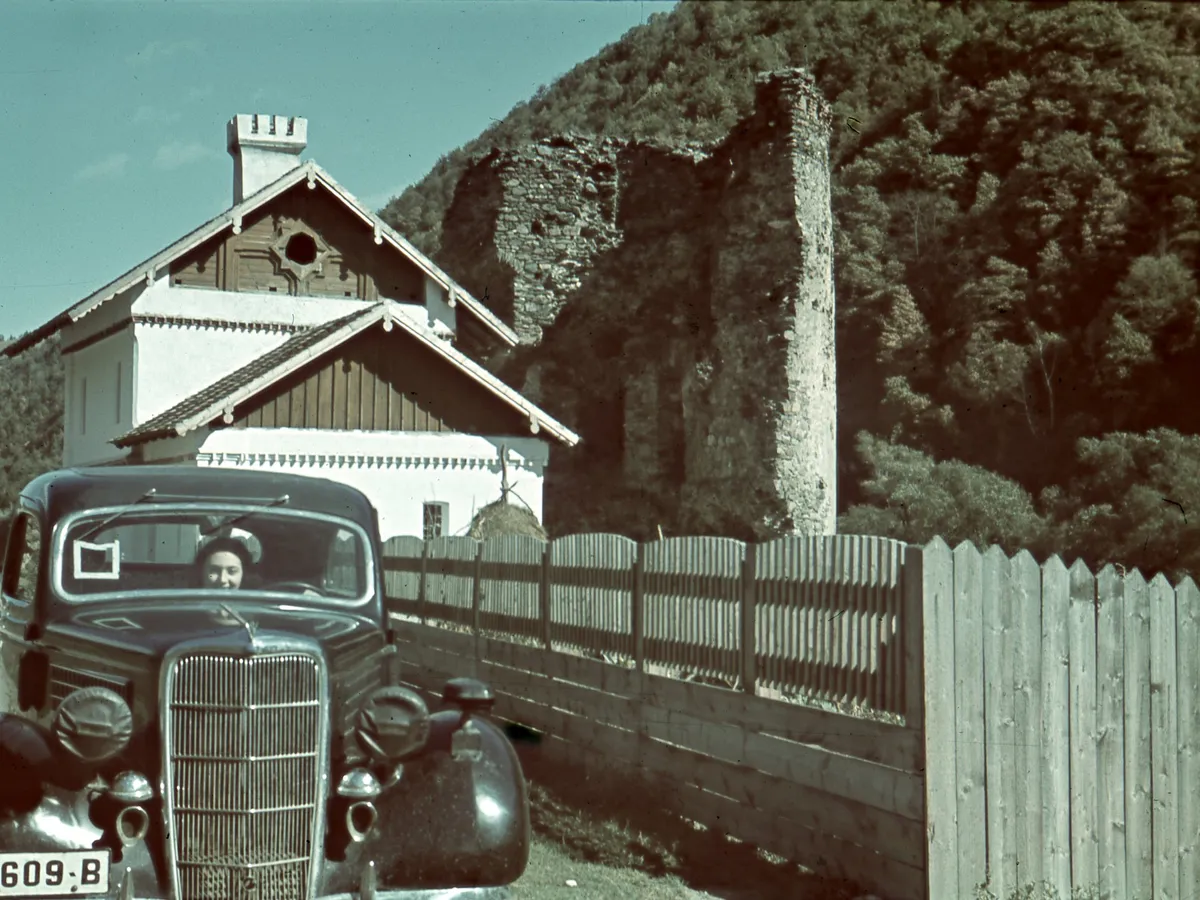 Imagini color unice din România în 1942-1946, în plin Război: Sibiu, Făgăraș, Brașov, București - Foto: Facebook/Arhiva de Fotografie