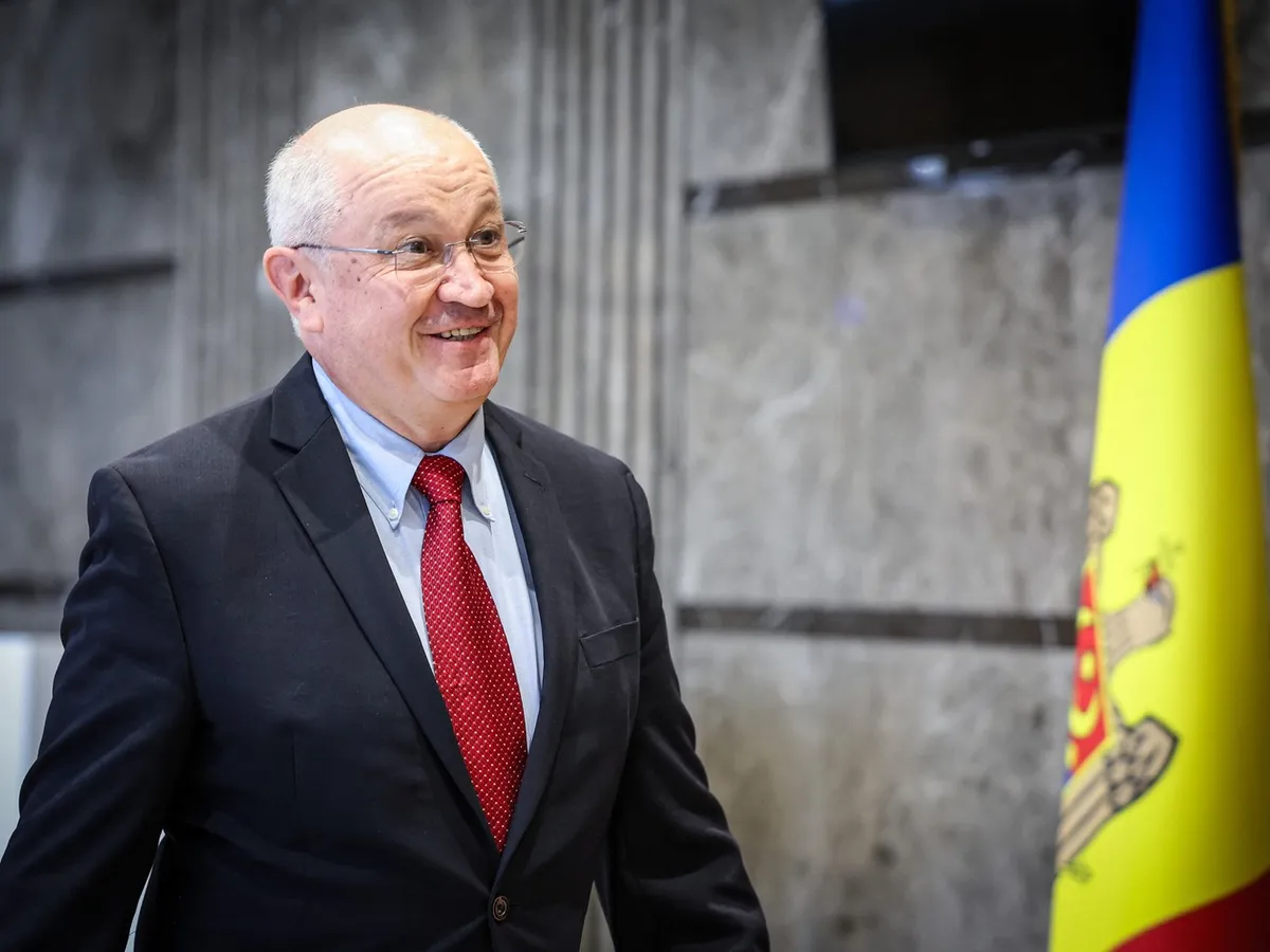 Premierul propus al Republicii Moldova, la testul votului în Parlament. Cine este și ce echipă are?