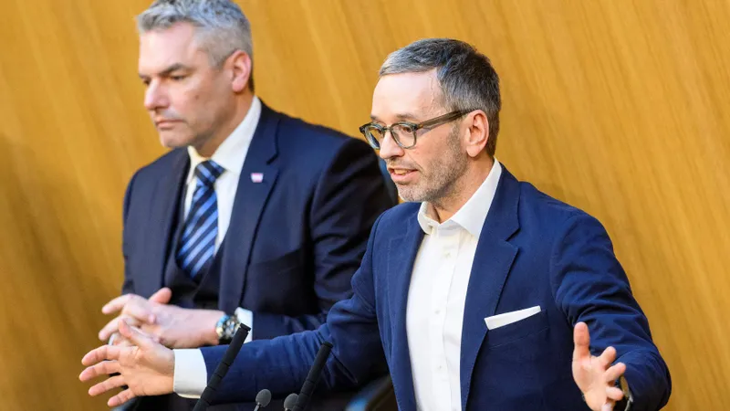 Karl Nehammer și Herbert Kickl - Foto: Profimedia Images