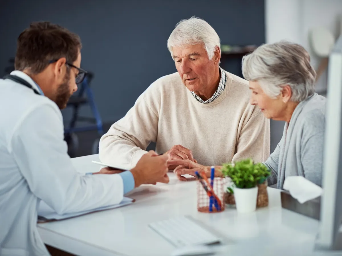 900.000 pensionari au pensii sub 1.300 lei, în timp ce 500.000 primesc peste 5.000 lei. Topul județelor