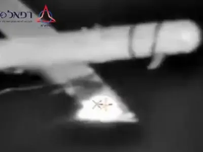 Războiul dronelor: Israel a folosit în premieră „Magen Or”, o armă laser ca în filmele SF - Foto: captură video