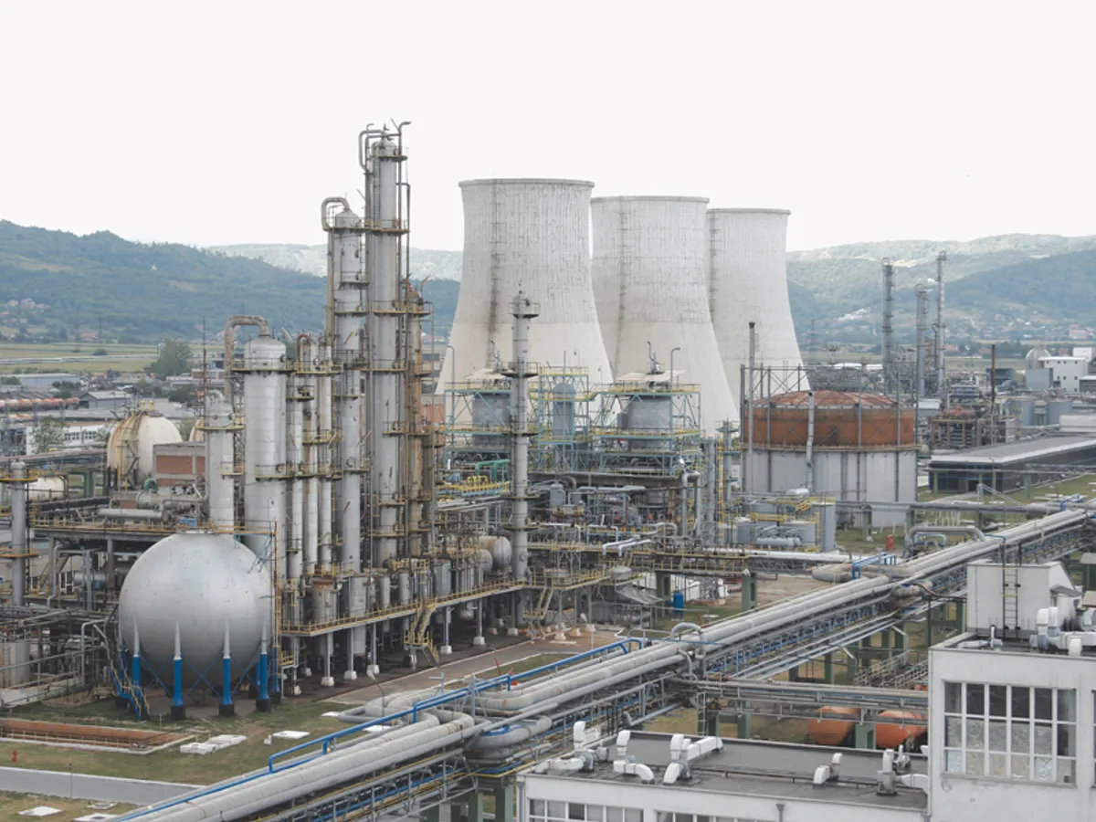 Lipsesc specialiștii debutanți care să își dorească să lucreze în chimie și petrochimie