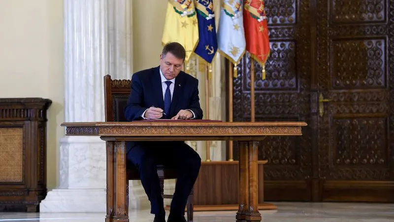 Se pot organiza concursuri de admitere în magistratură în 2021 și 2022. Iohannis a promulgat legea. / Foto: eskape.ro
