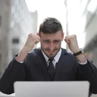 Ce salariu vor lua românii pe card într-o lună? Crește venitul anumitor categorii de salariați Foto:Pexels(fotografie cu caracter ilustrativ)