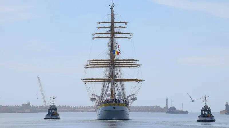 Ce mesaj a transmis SRI marinarilor de Sfânta Maria? Postarea a devenit virală - Foto: Facebook/ SRI