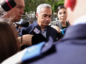 Tot mai puțini susținători vin să--i fie alături lui Călin Georgescu când merge la Parchet Foto: INQUAM Photos/Octav Ganea