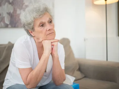 O pensionară a fost trimisă la azil pentru apartament și pensie. Secretul ascuns 40 de ani a schimbat totul