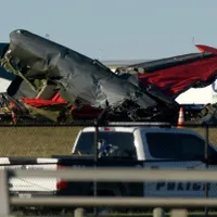 Accident tragic la un show aviatic, între o „Fortăreață zburătoare” și „Regele Cobra”. / Foto: Profimedia