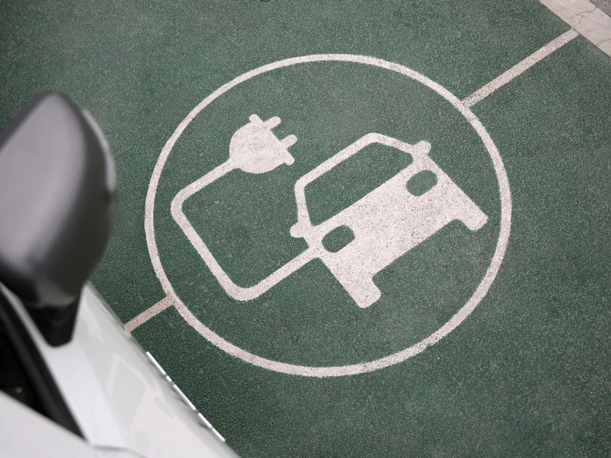 Austeritate, la Primăria Sector 3? Vrea să cumpere 140 de autoutilitare electrice cu 10.500.000 € - Foto: Freepik (Imagine cu rol ilustrativ)