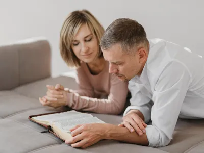 Este păcat să refuzi rolul de naș/nașă? Răspunsul este cel la care nu te așteptai - Foto: Freepik (Imagine cu rol ilustrativ)