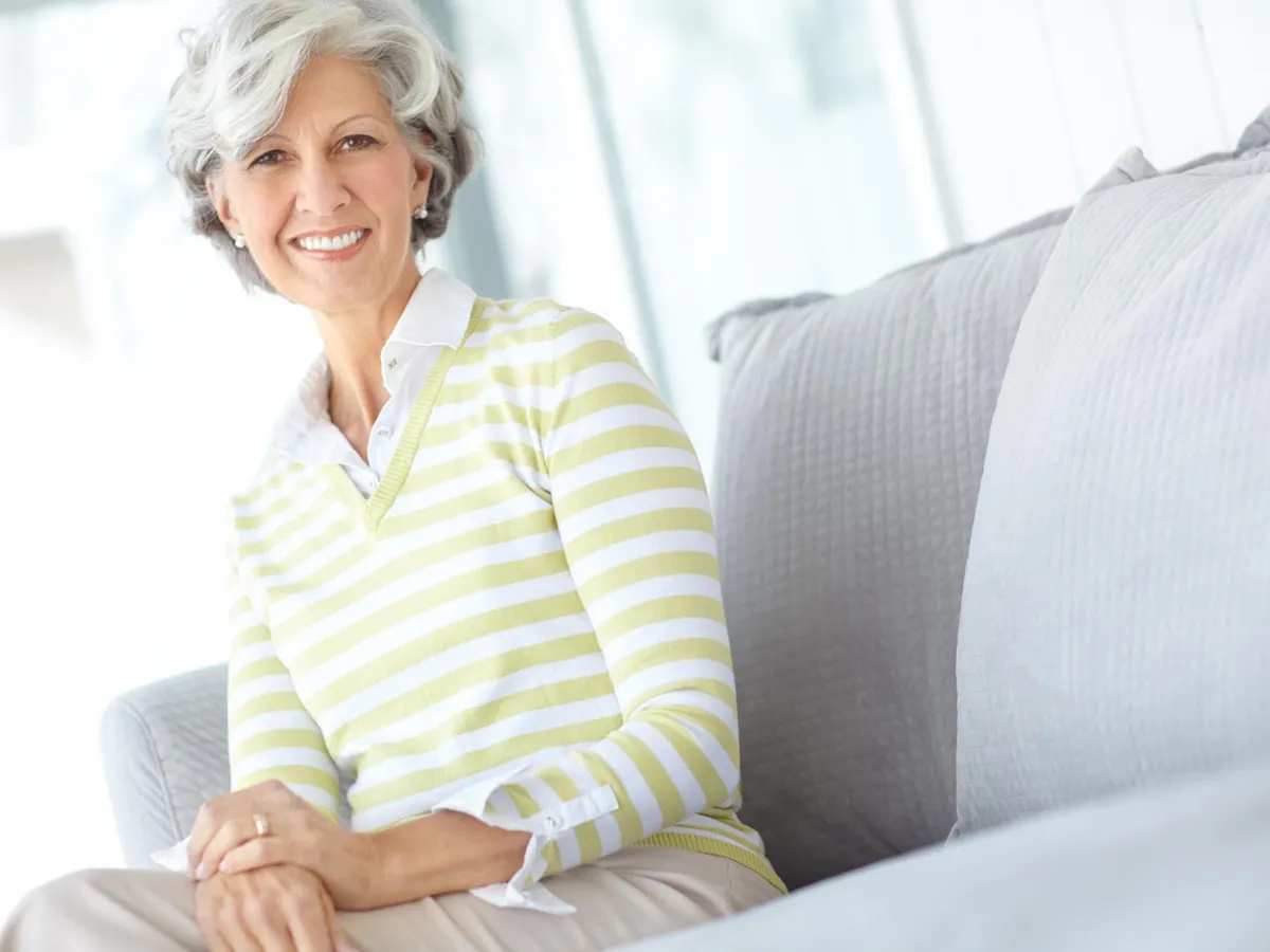 Pensionară la pensie - Foto: Freepik