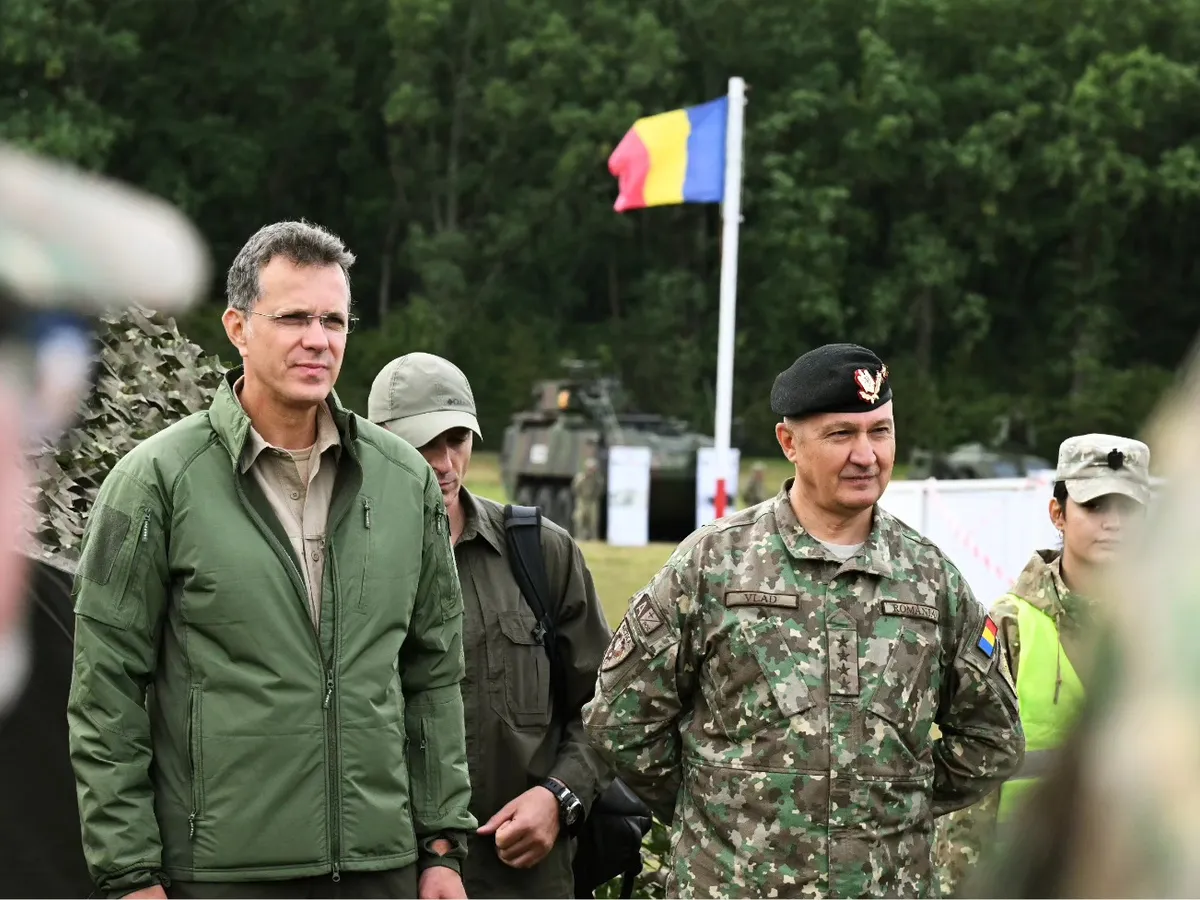 Ministrul Apărării Ionuț Moșteanu - Foto: FB / MAPN