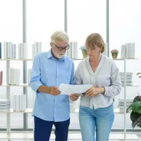 EXCLUSIV Se pregăteste o mărire de pensie pentru o categorie de pensionari. Documentul e la guvern - Foto: Freepik