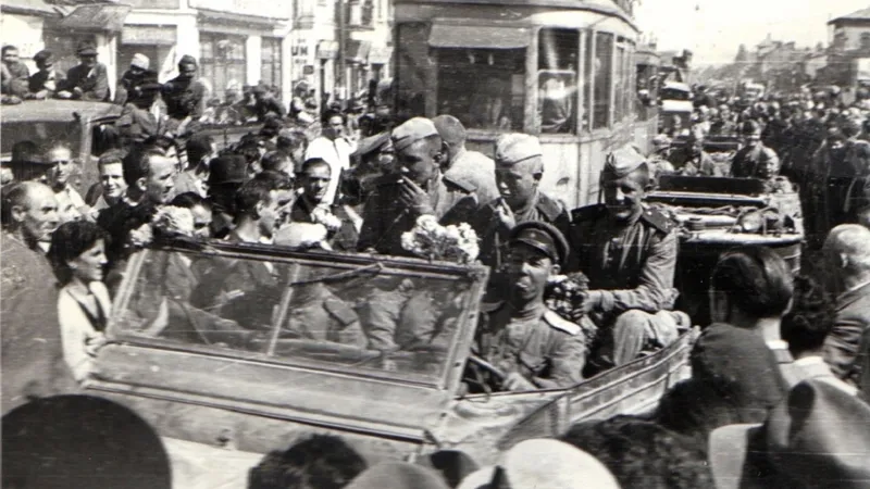 Rusia a impus ciuma comunistă în România, în 1945