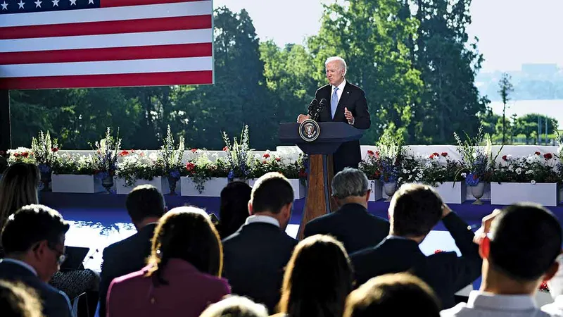 Biden a susținut o conferință de presă solo după summitul Putin vs apariția tipică comună, un semn al tensiunilor care au urmat atacurilor cibernetice, precum cel care a lovit Colonial Pipeline.